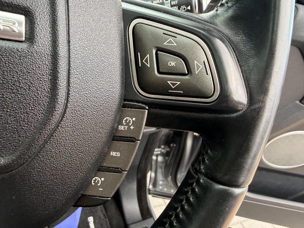 Land Rover Range Rover Evoque view 23