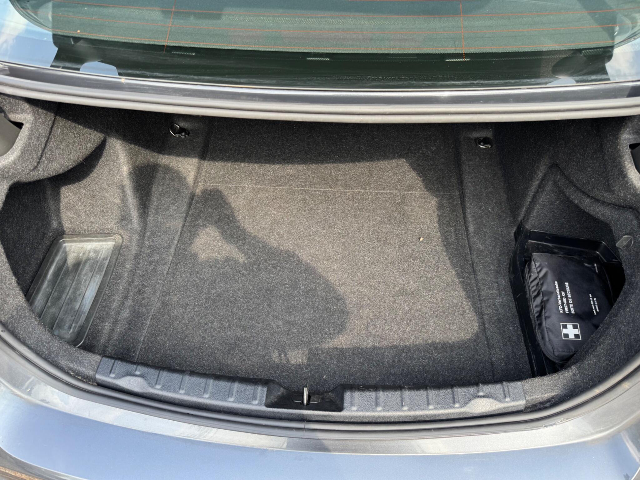 BMW 3 Series view 45