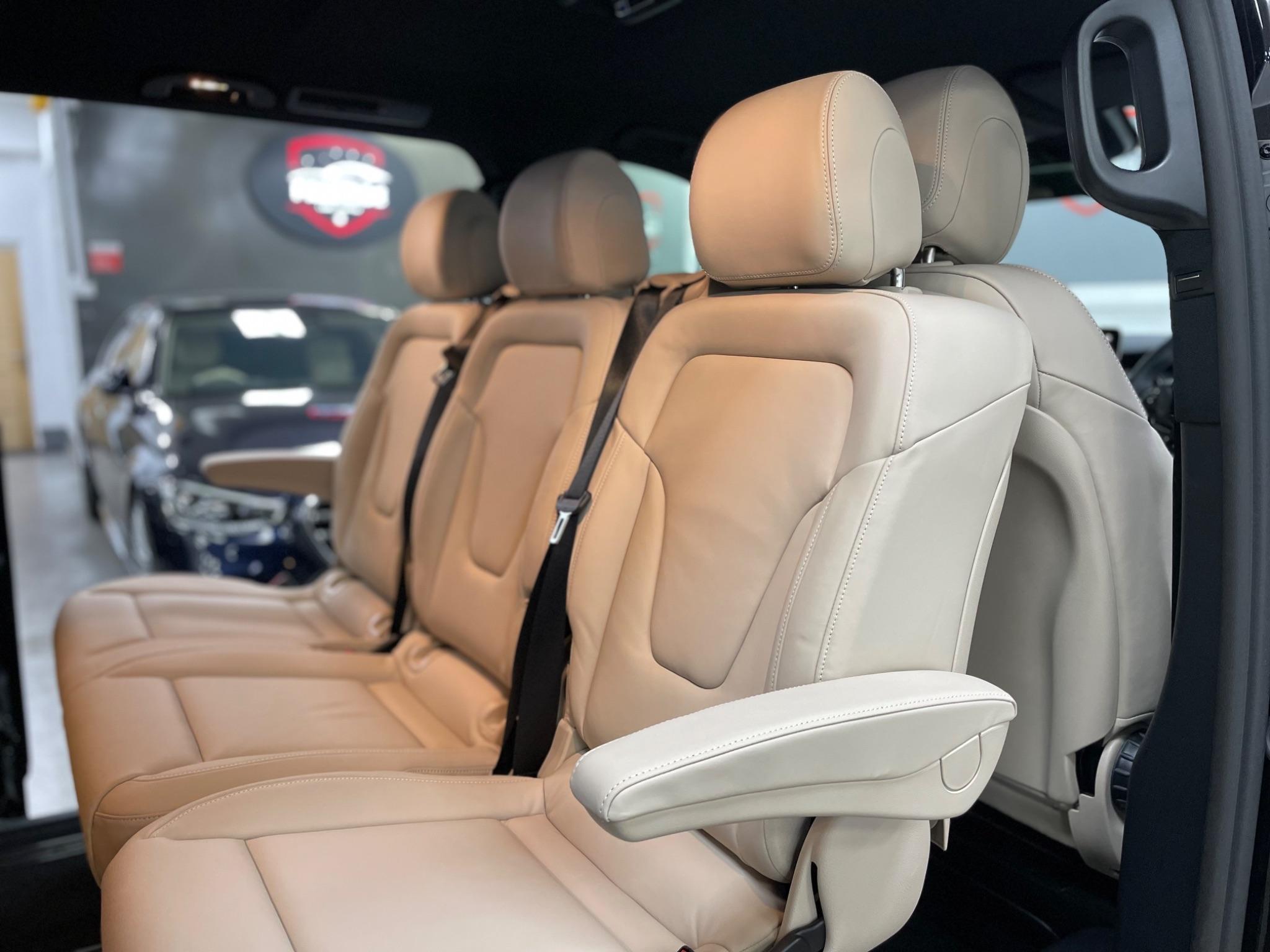 Mercedes-Benz V-Class view 14