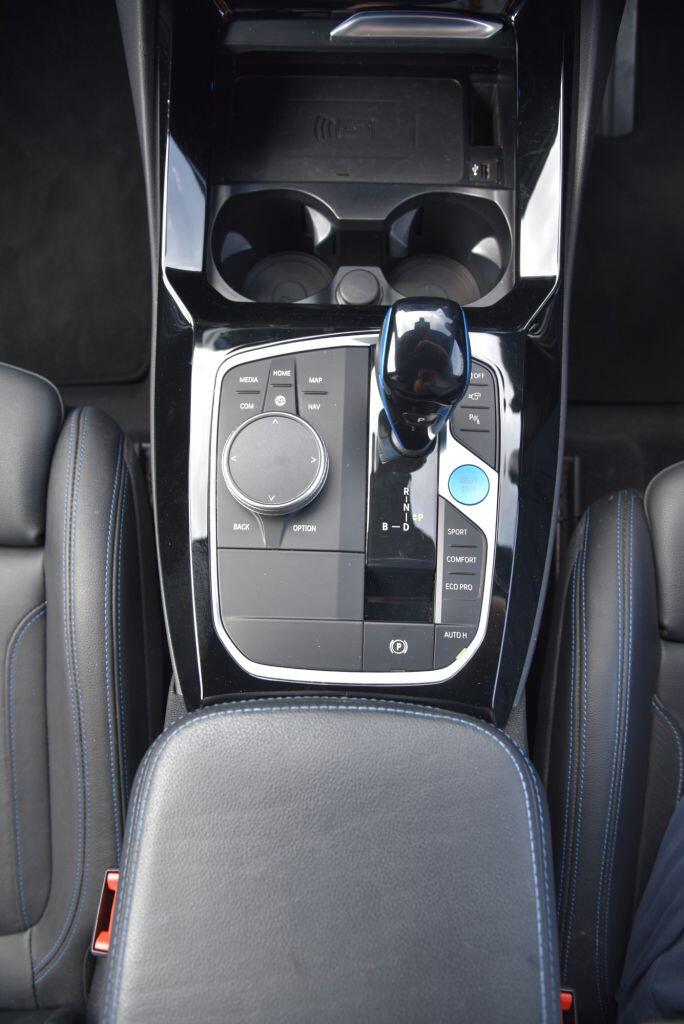 BMW Ix3 view 37
