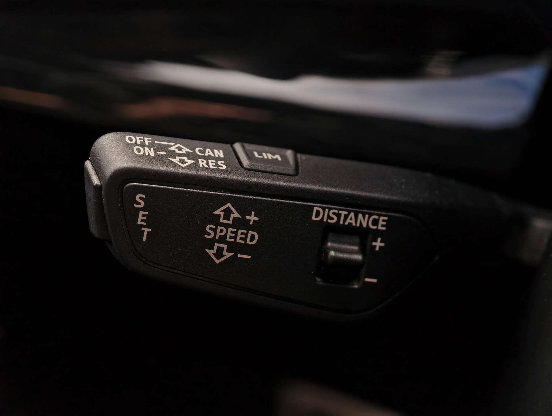 Audi SQ7 view 42
