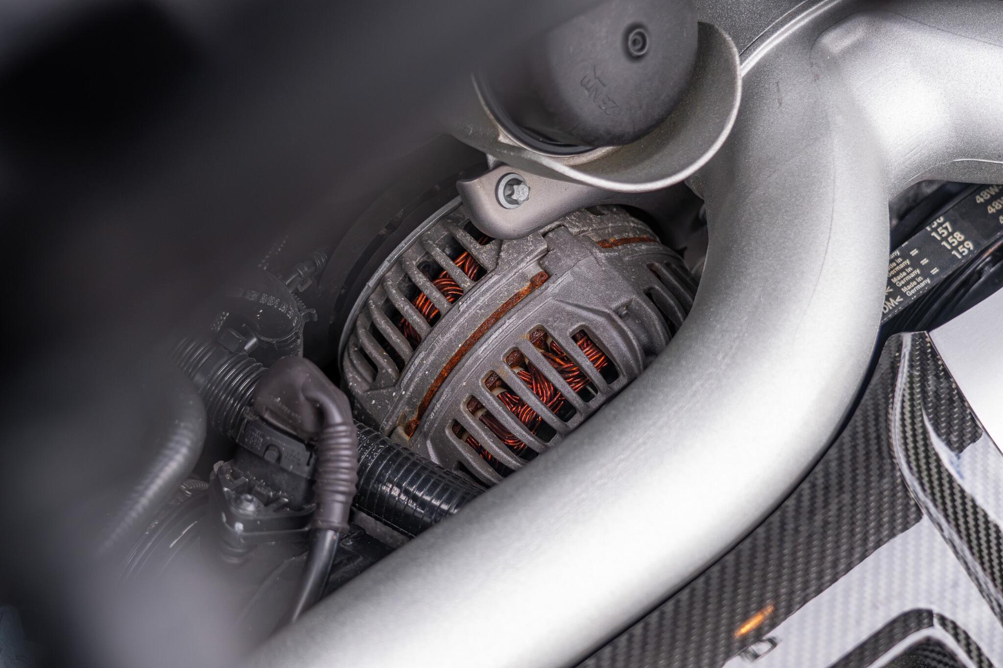 Porsche 911 view 35