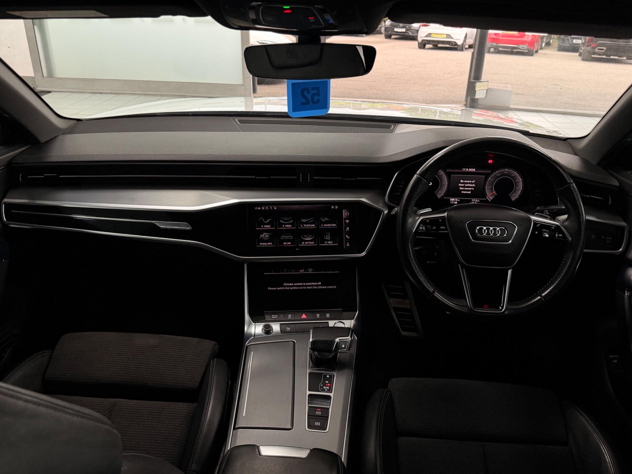 Audi A6 view 25