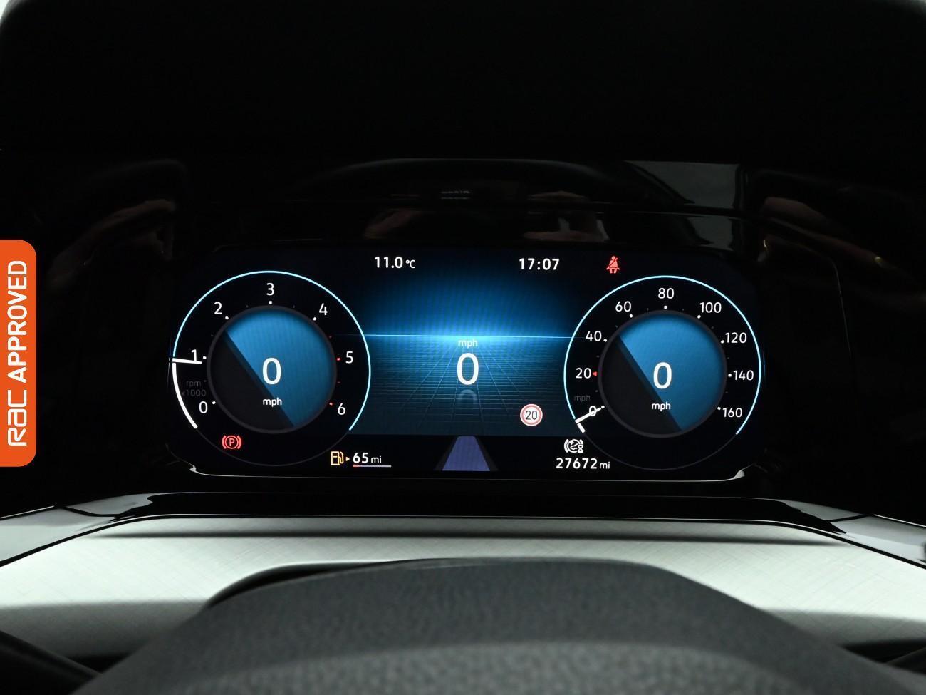 Volkswagen Golf view 11