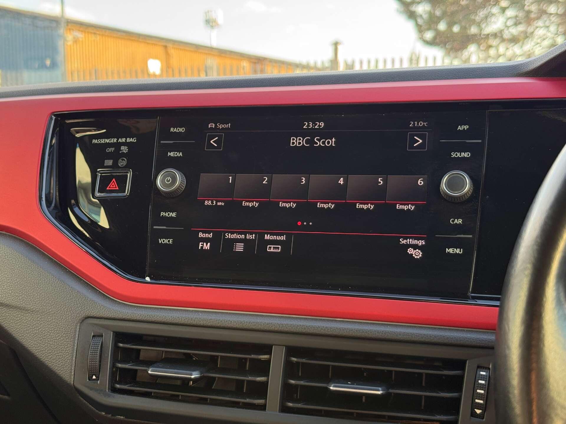 Volkswagen Polo view 32