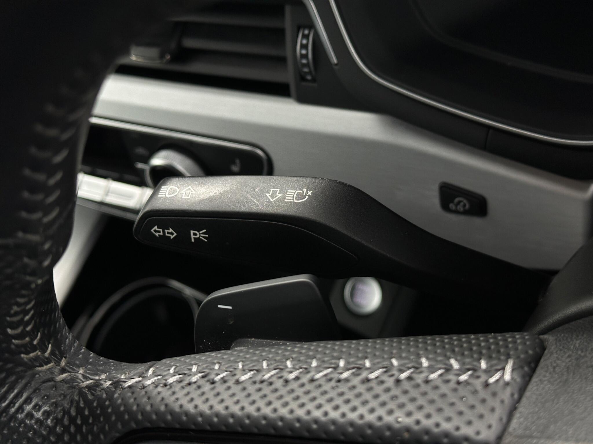 Audi A4 view 14