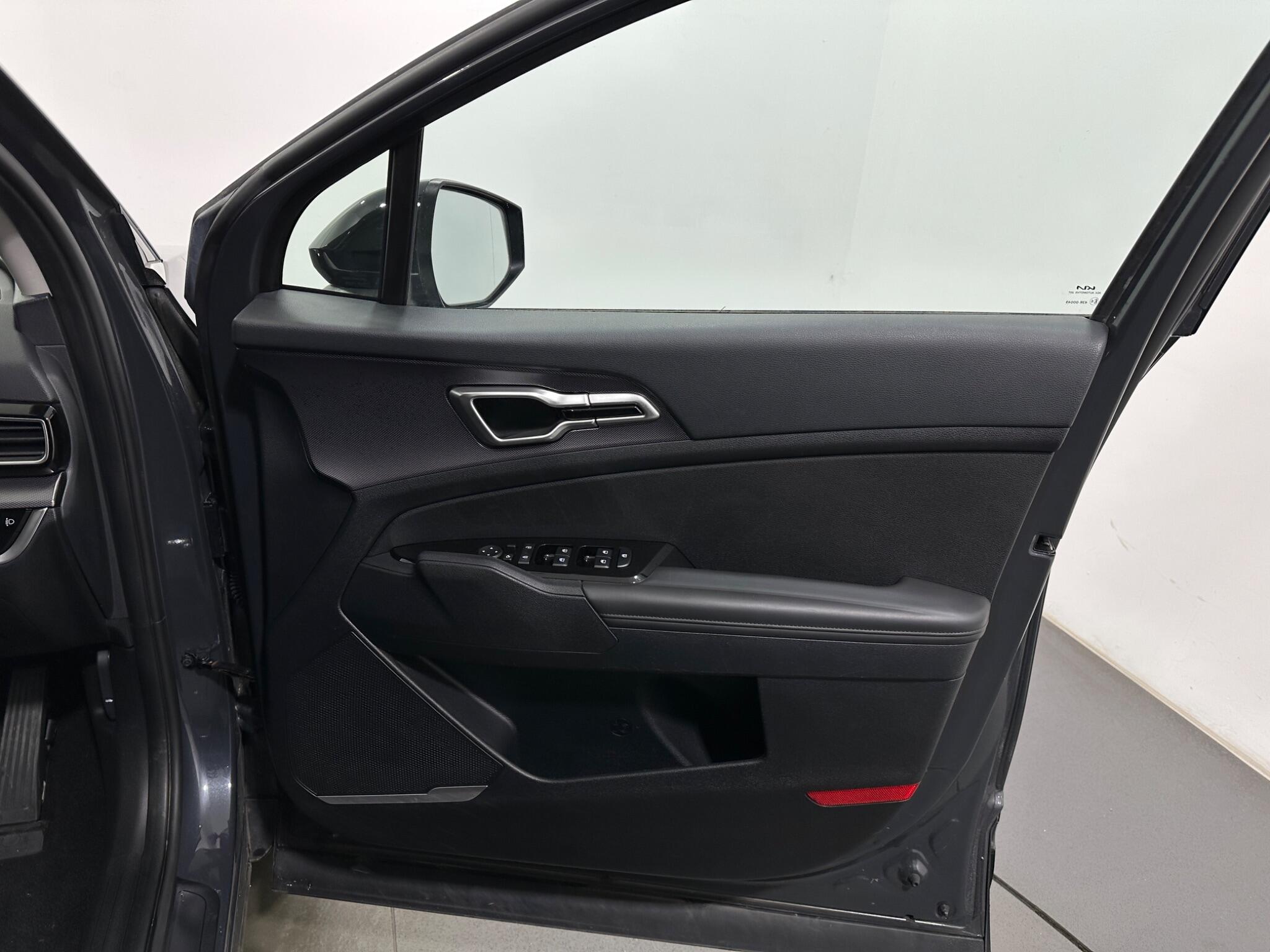 Kia Sportage view 34