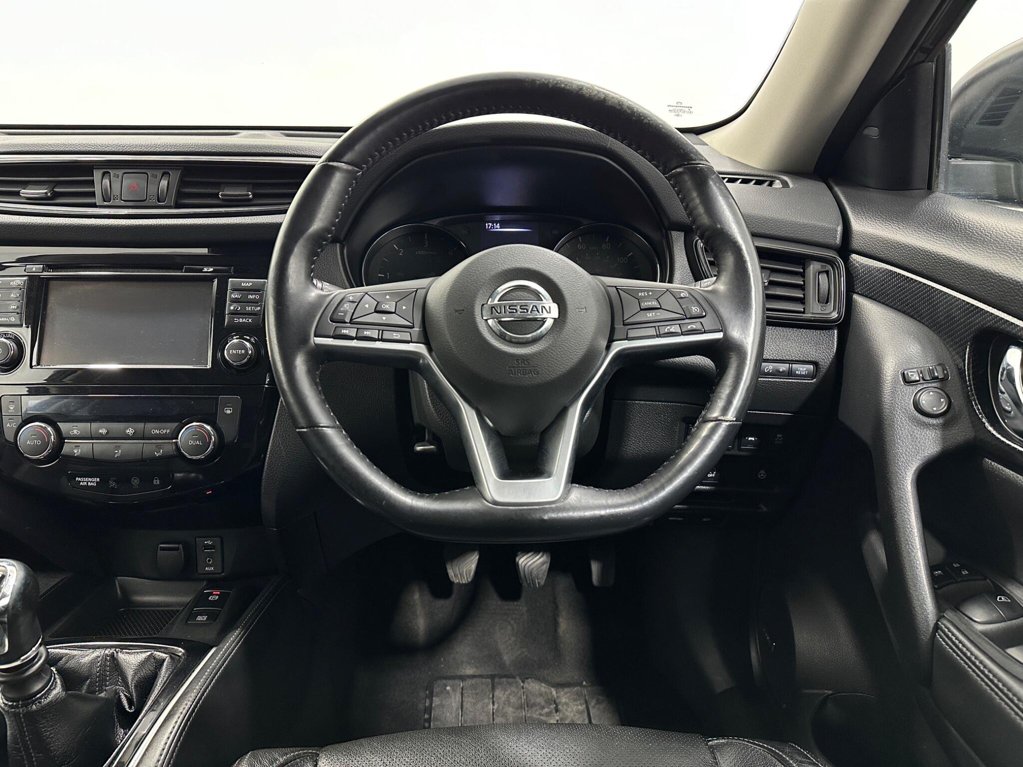 Nissan X-Trail view 13
