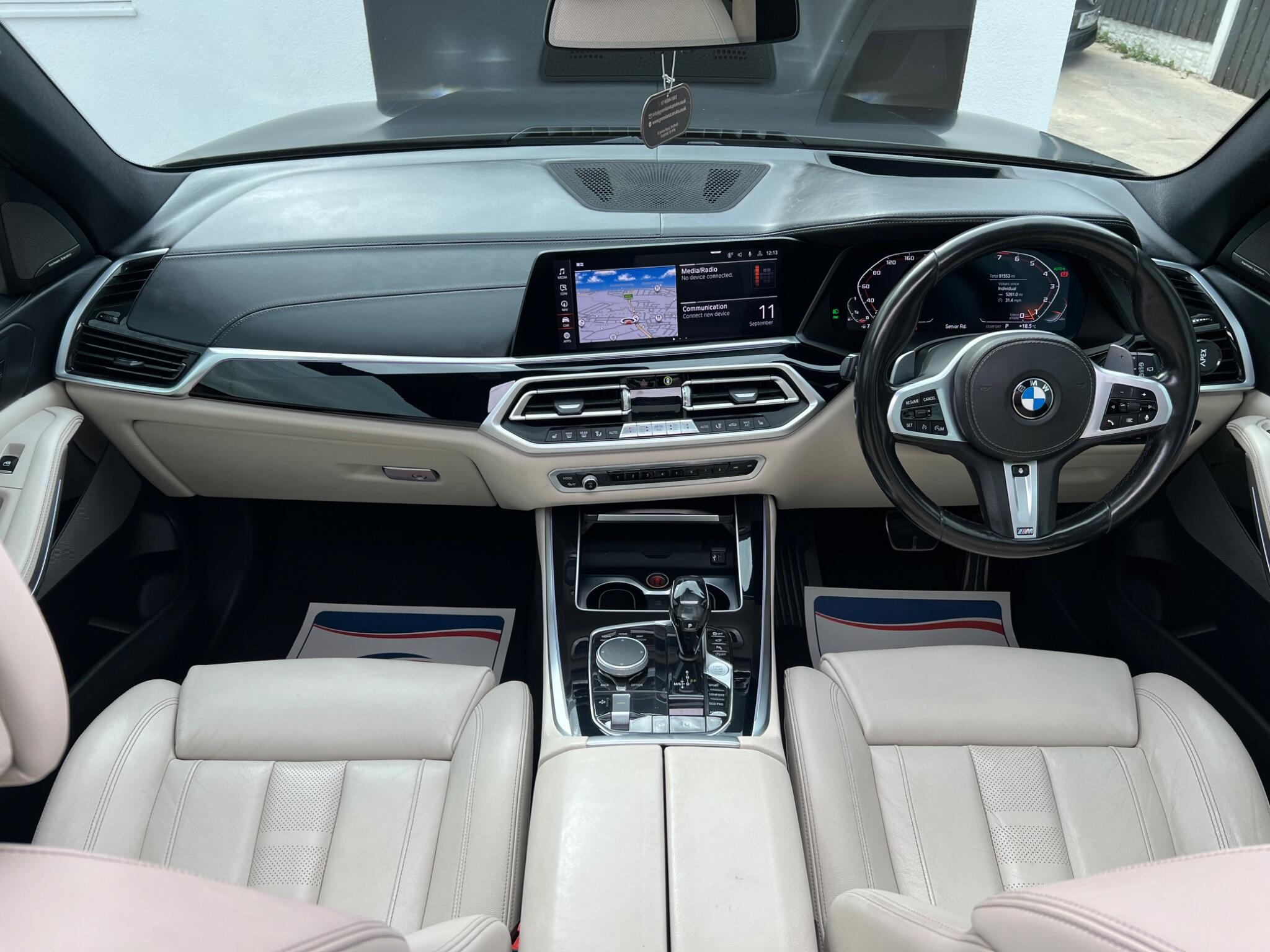 BMW X5 view 12