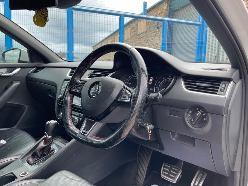 2015 Skoda Octavia image 25