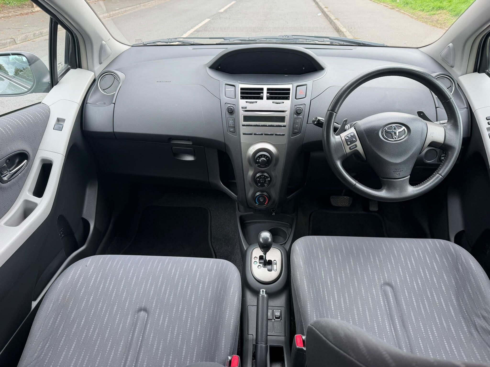 Toyota Yaris view 19