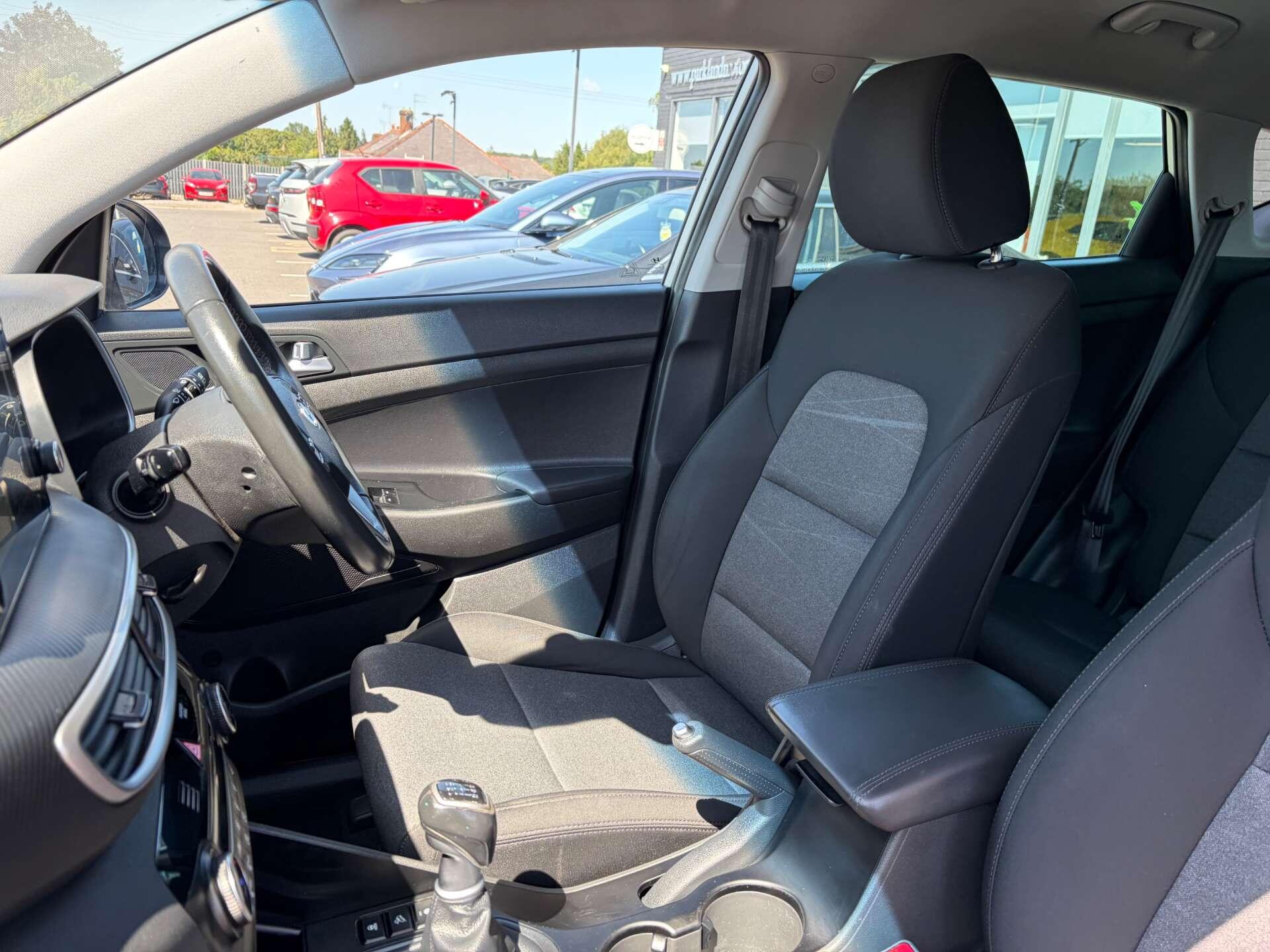 Hyundai Tucson view 18