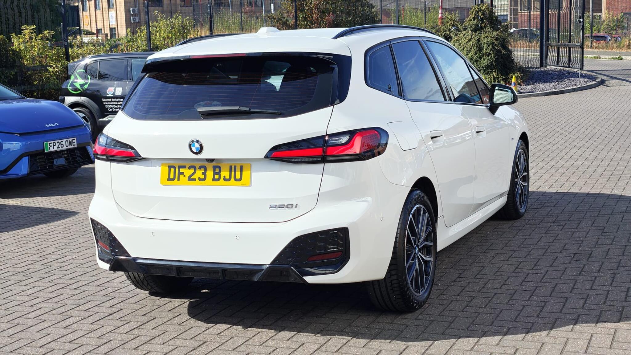 BMW 2 Series Active Tourer view 10