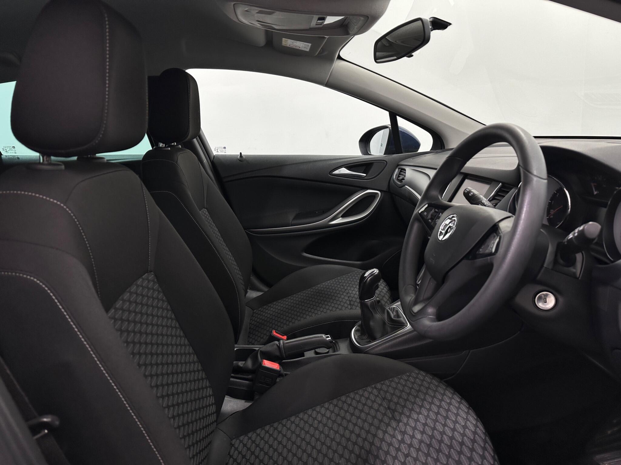 Vauxhall Astra view 31