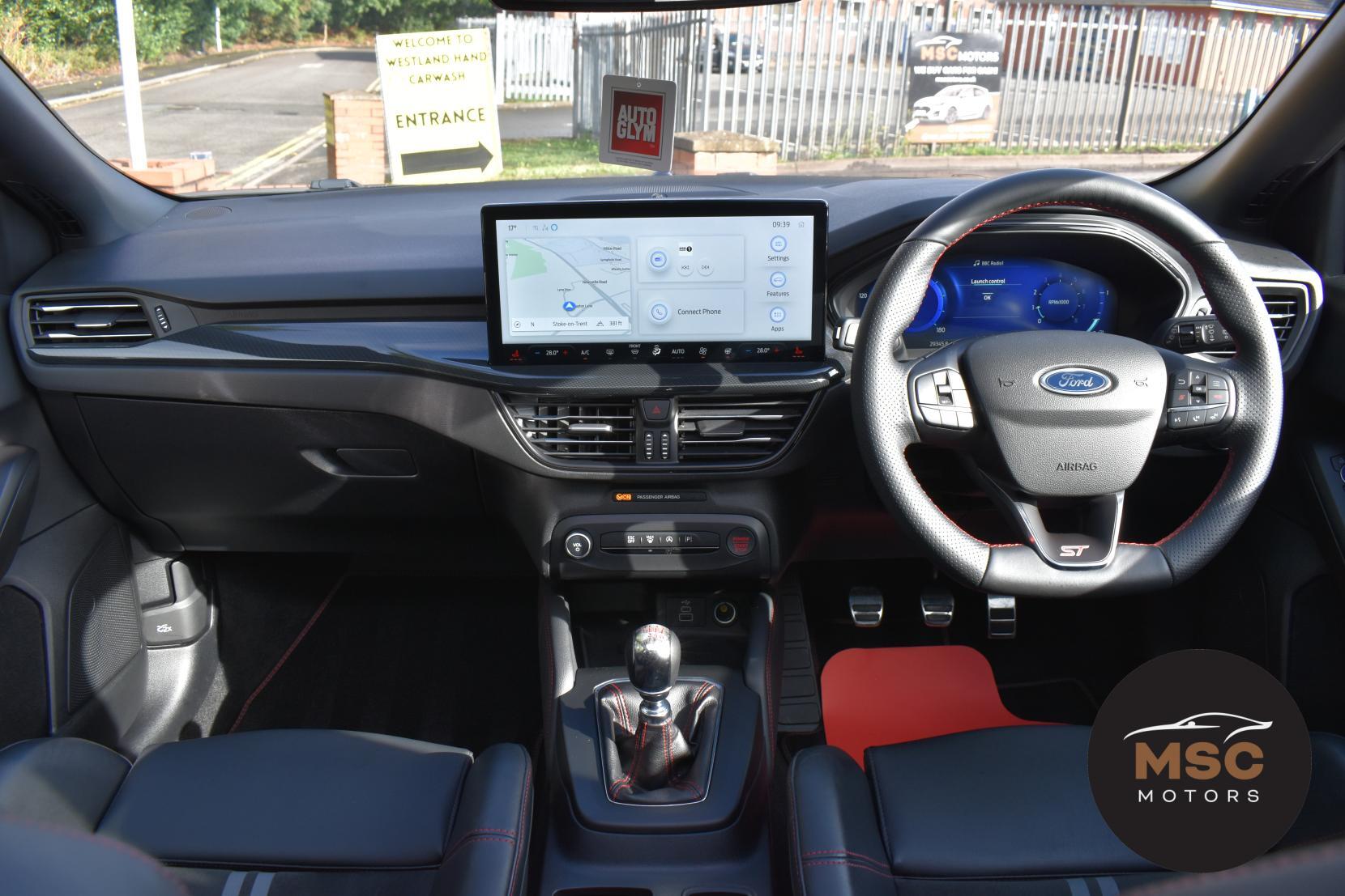 Ford Focus view 48