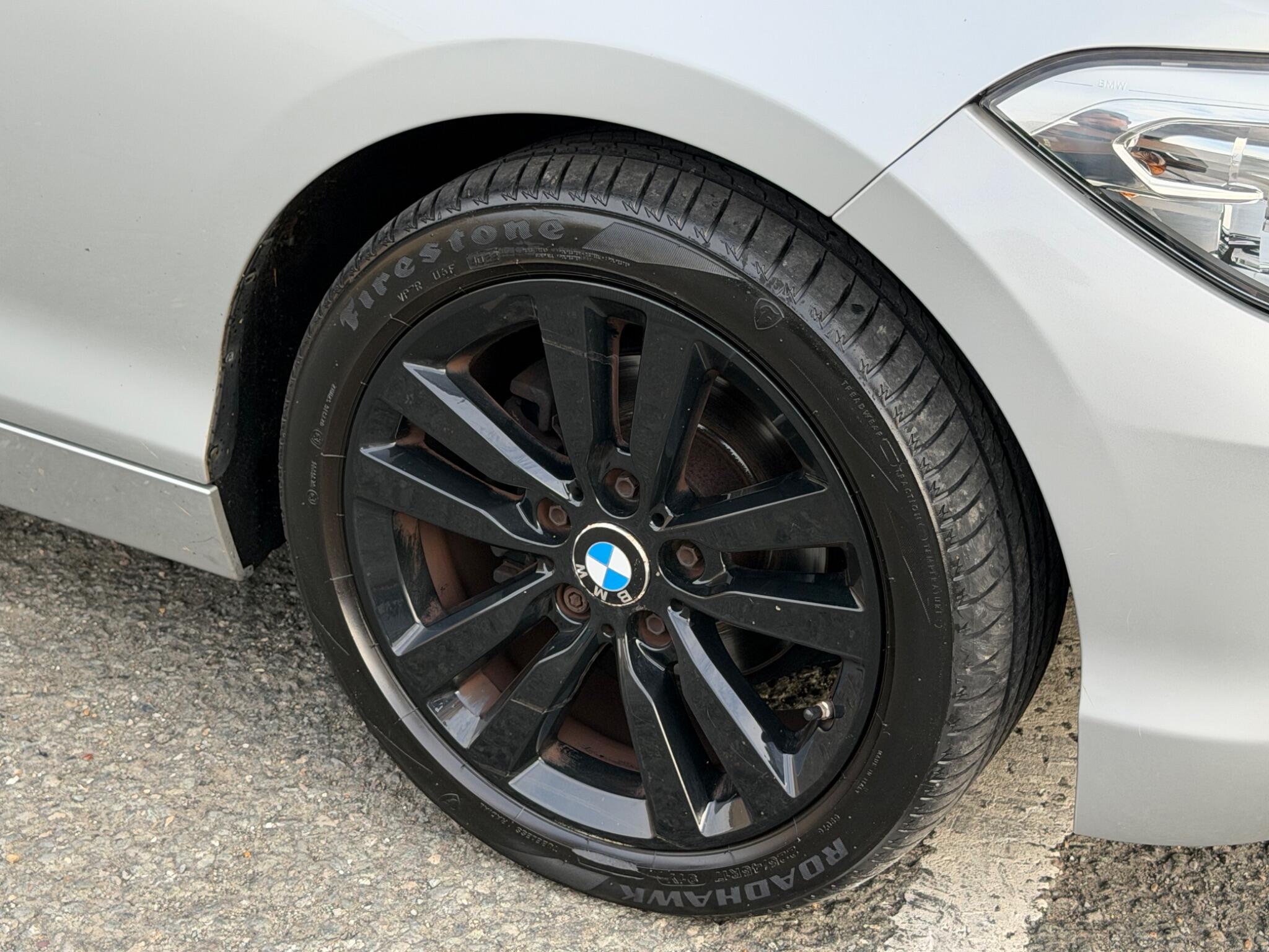 BMW 1 Series view 24