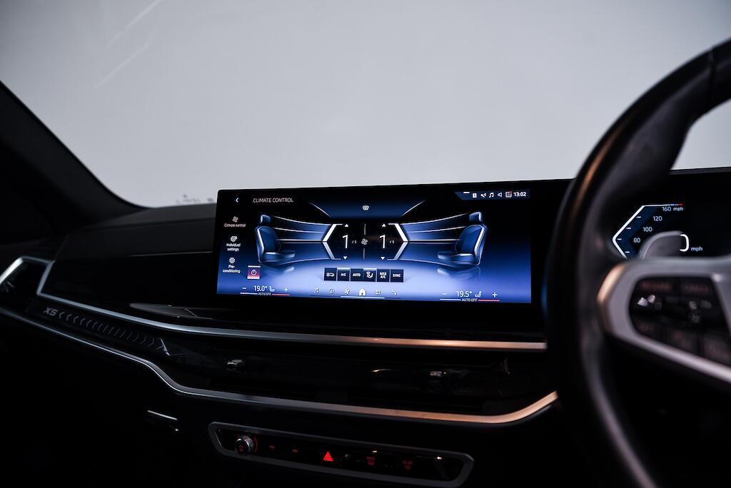BMW X5 view 30