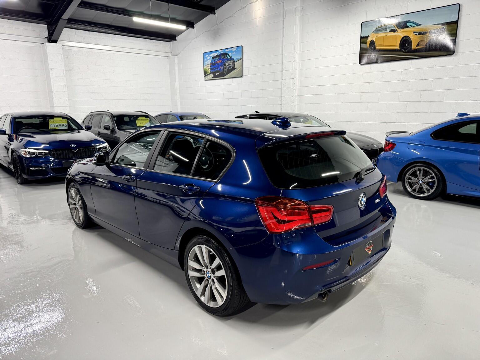BMW 1 Series view 19