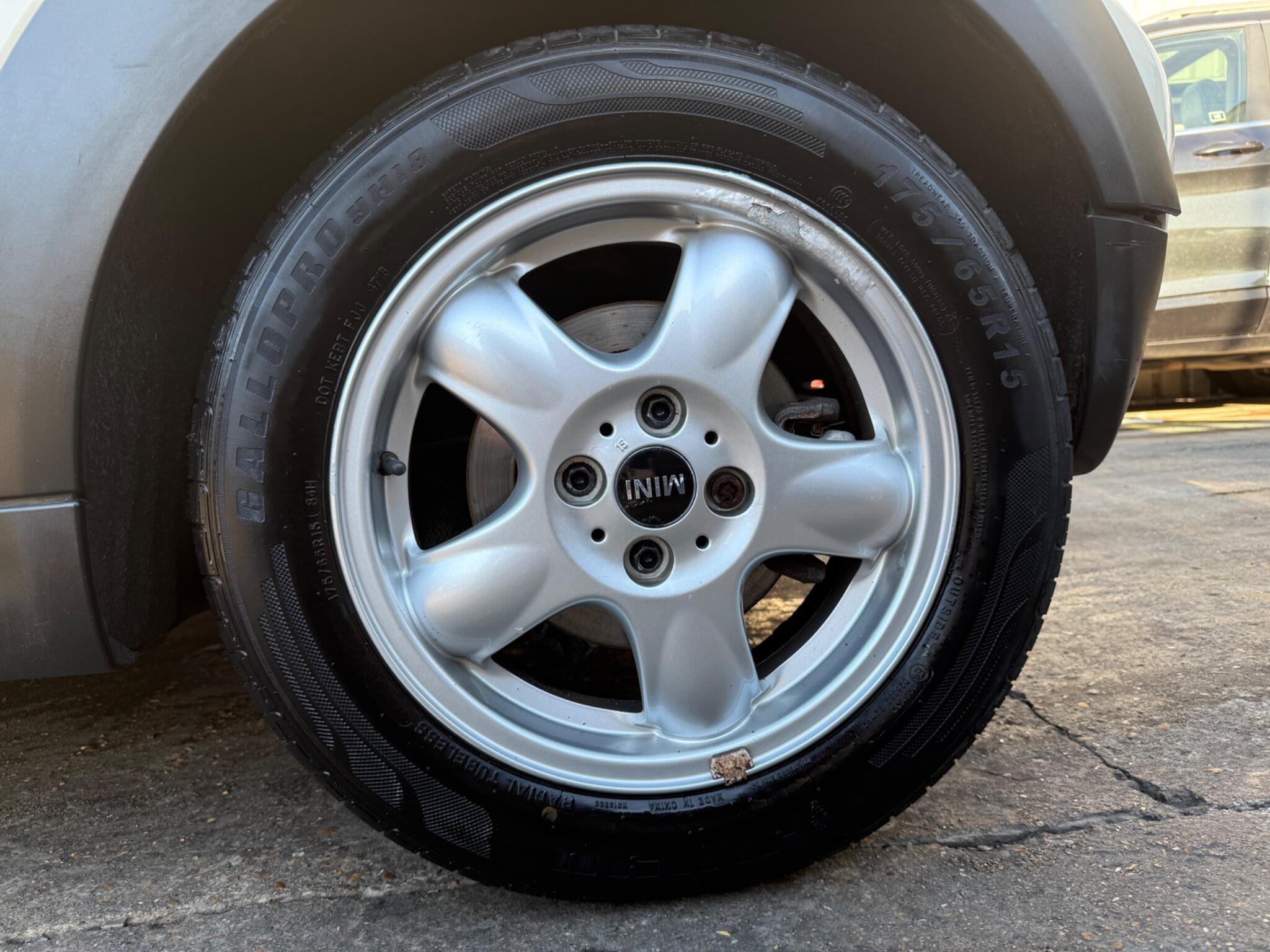 Mini Cooper view 8