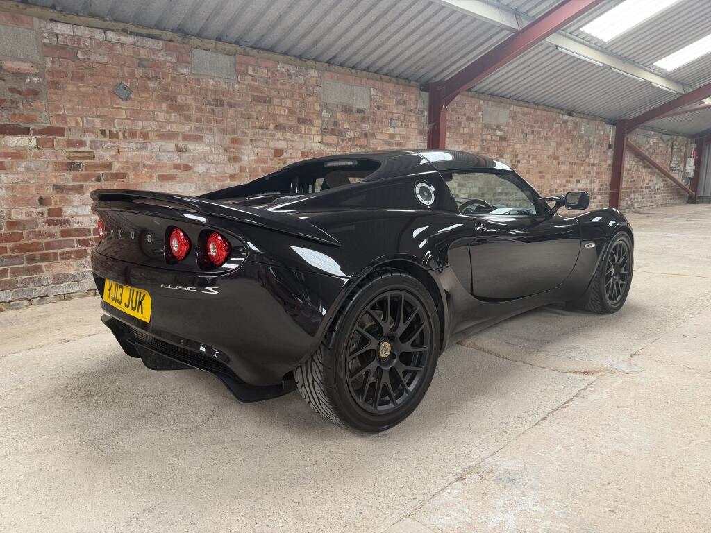 Lotus Elise view 4