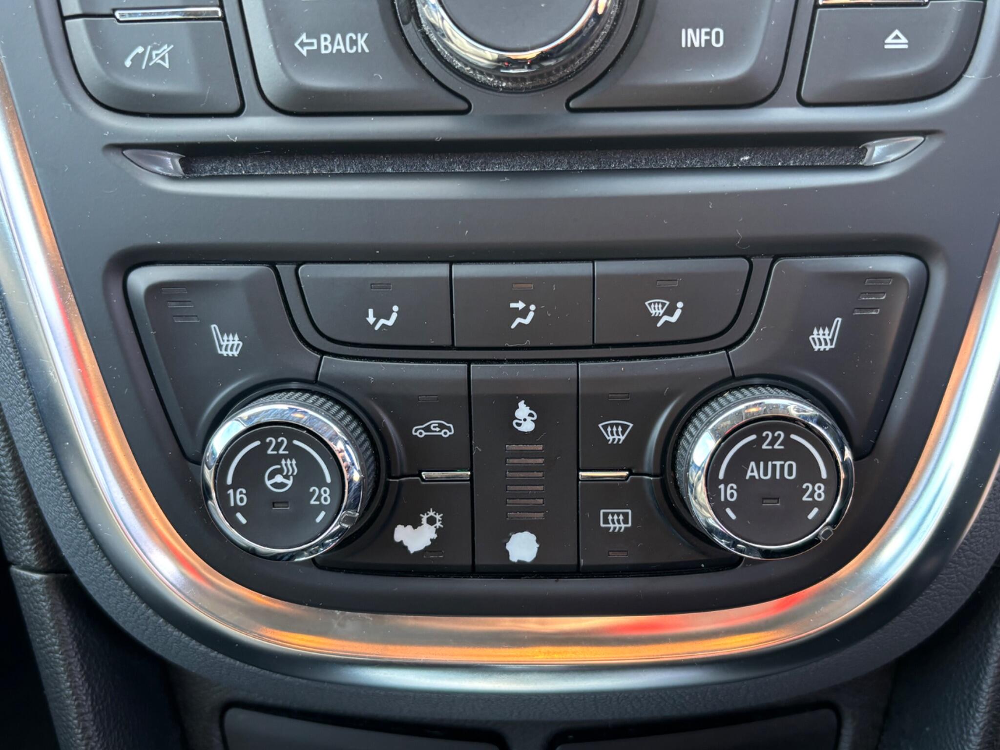 Vauxhall Mokka view 21