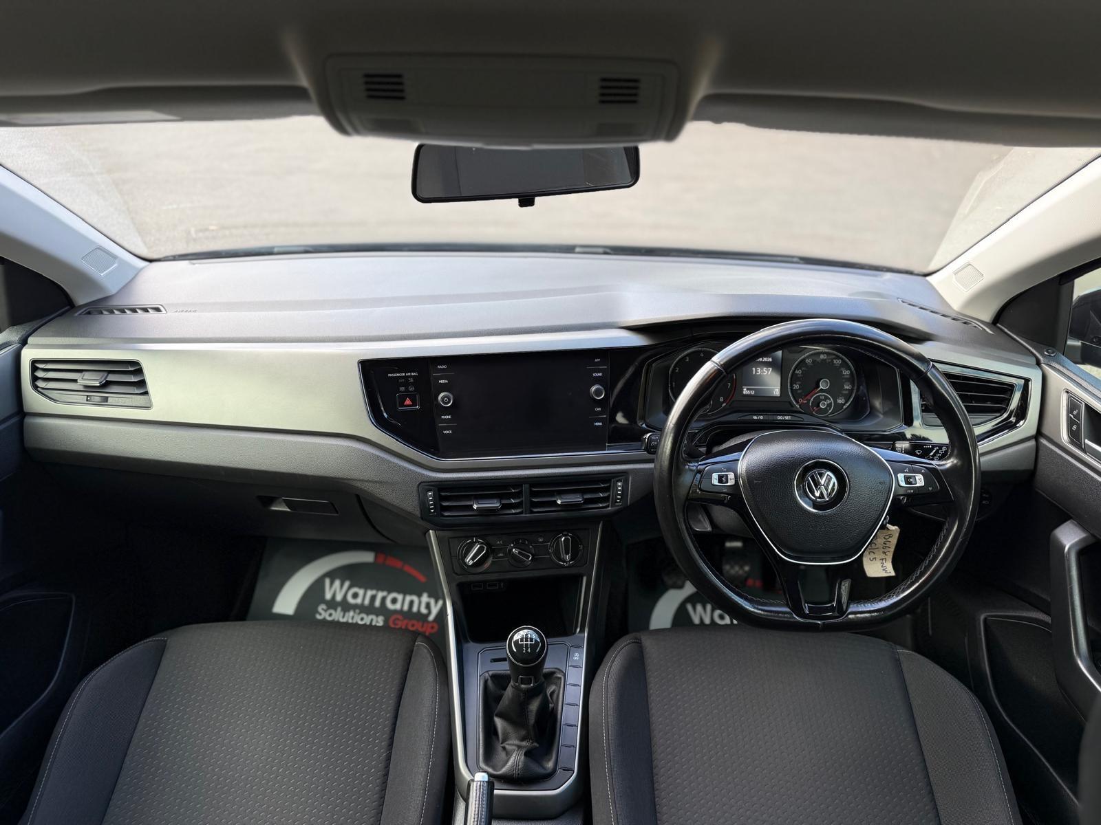 Volkswagen Polo view 2
