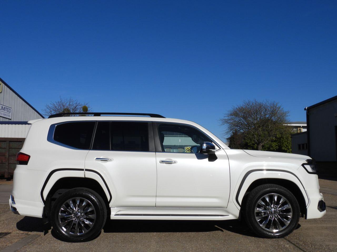 Toyota Land Cruiser view 15