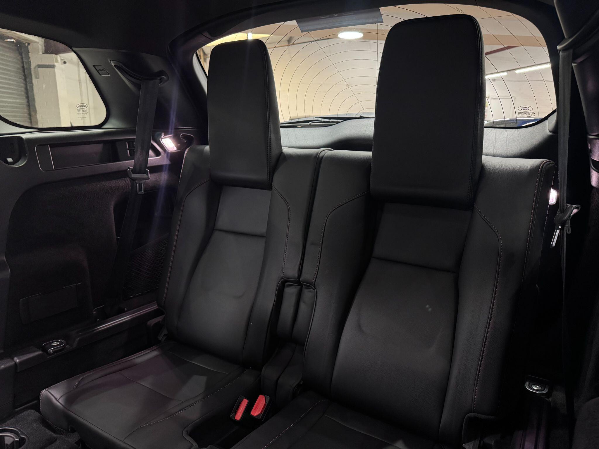 Land Rover Discovery Sport view 51
