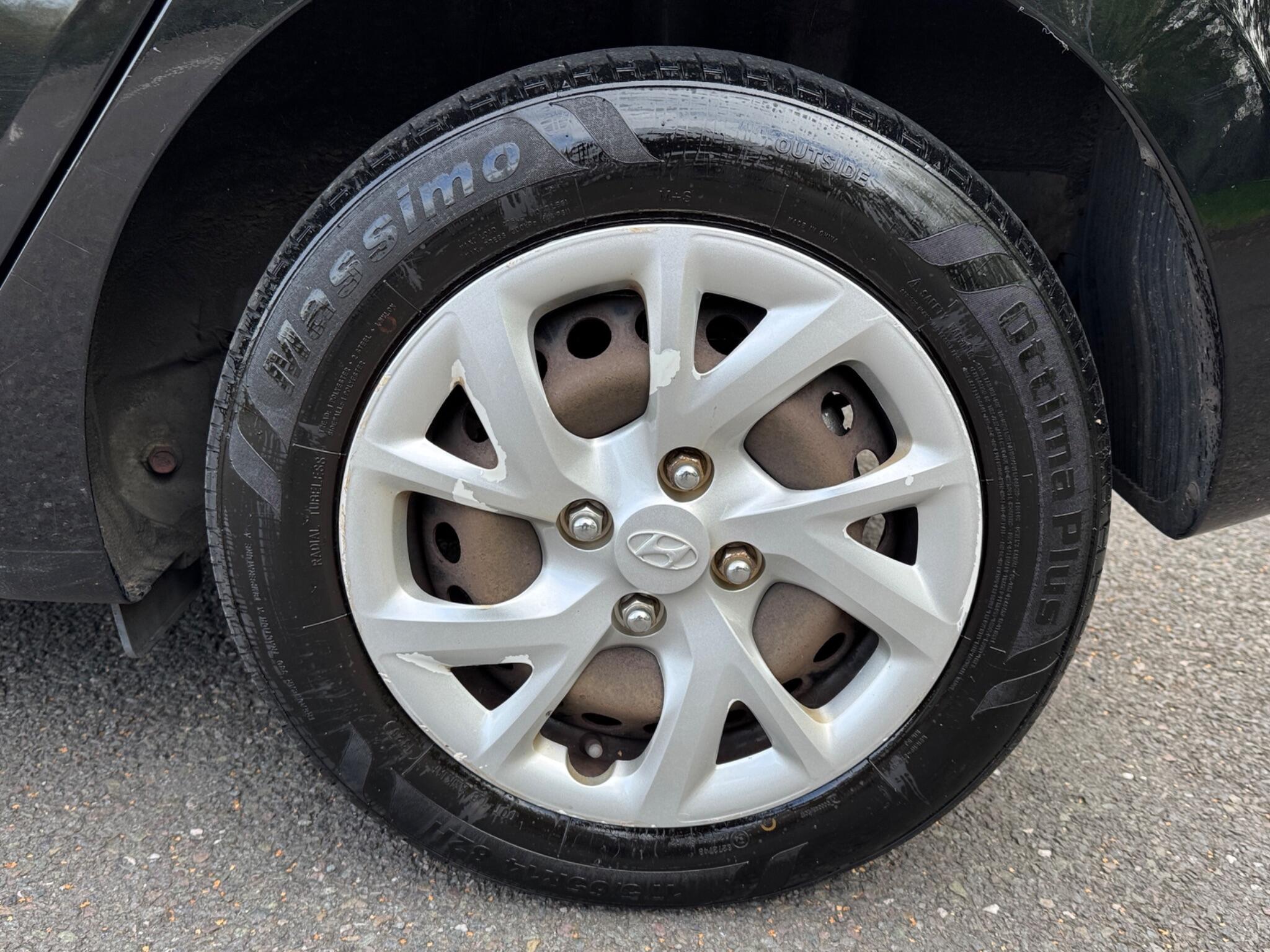 Hyundai I10 view 18