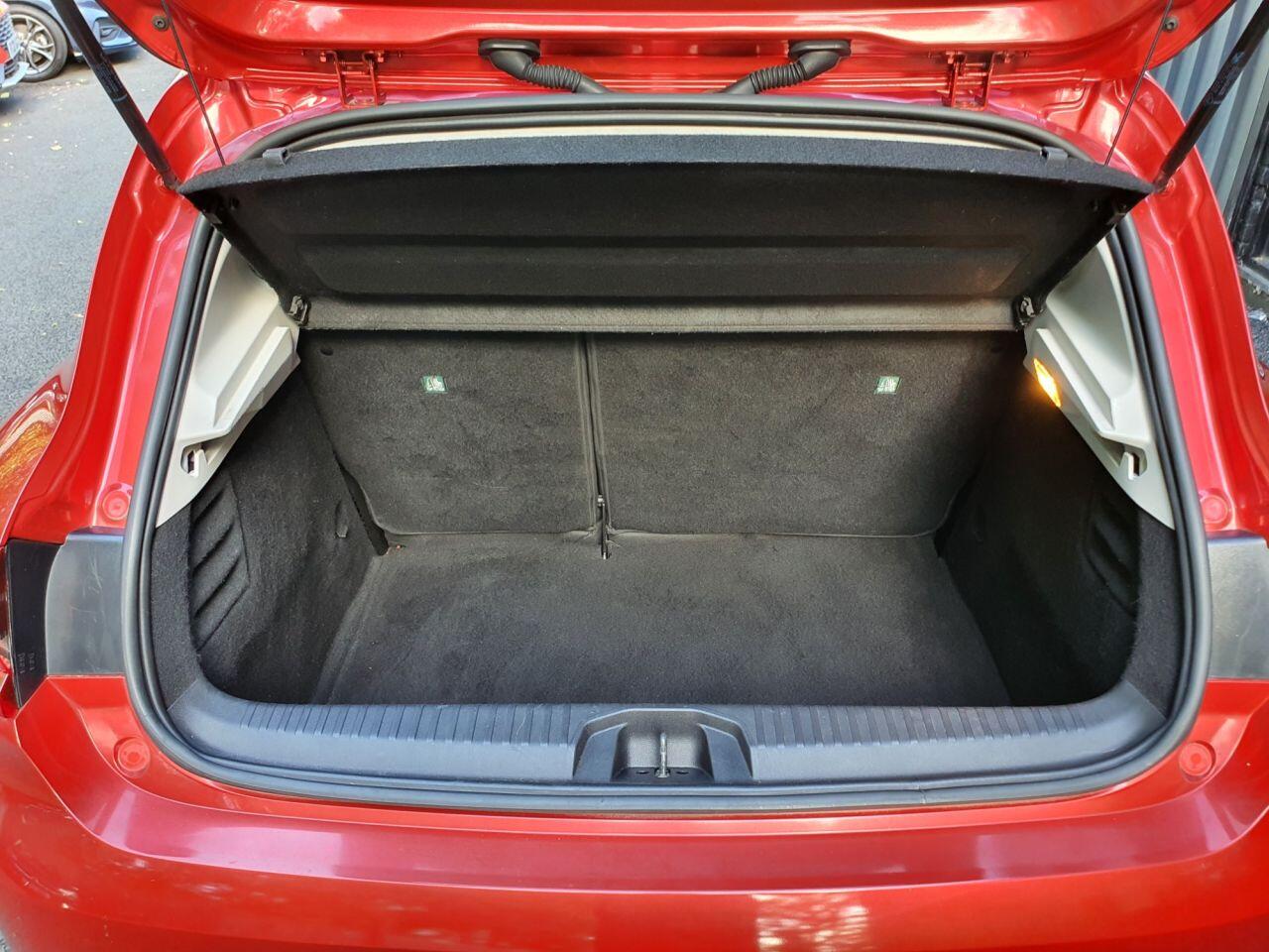Renault Clio view 20