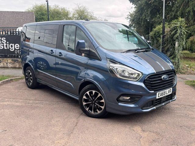 2019 Ford Tourneo Custom in Blue for sale