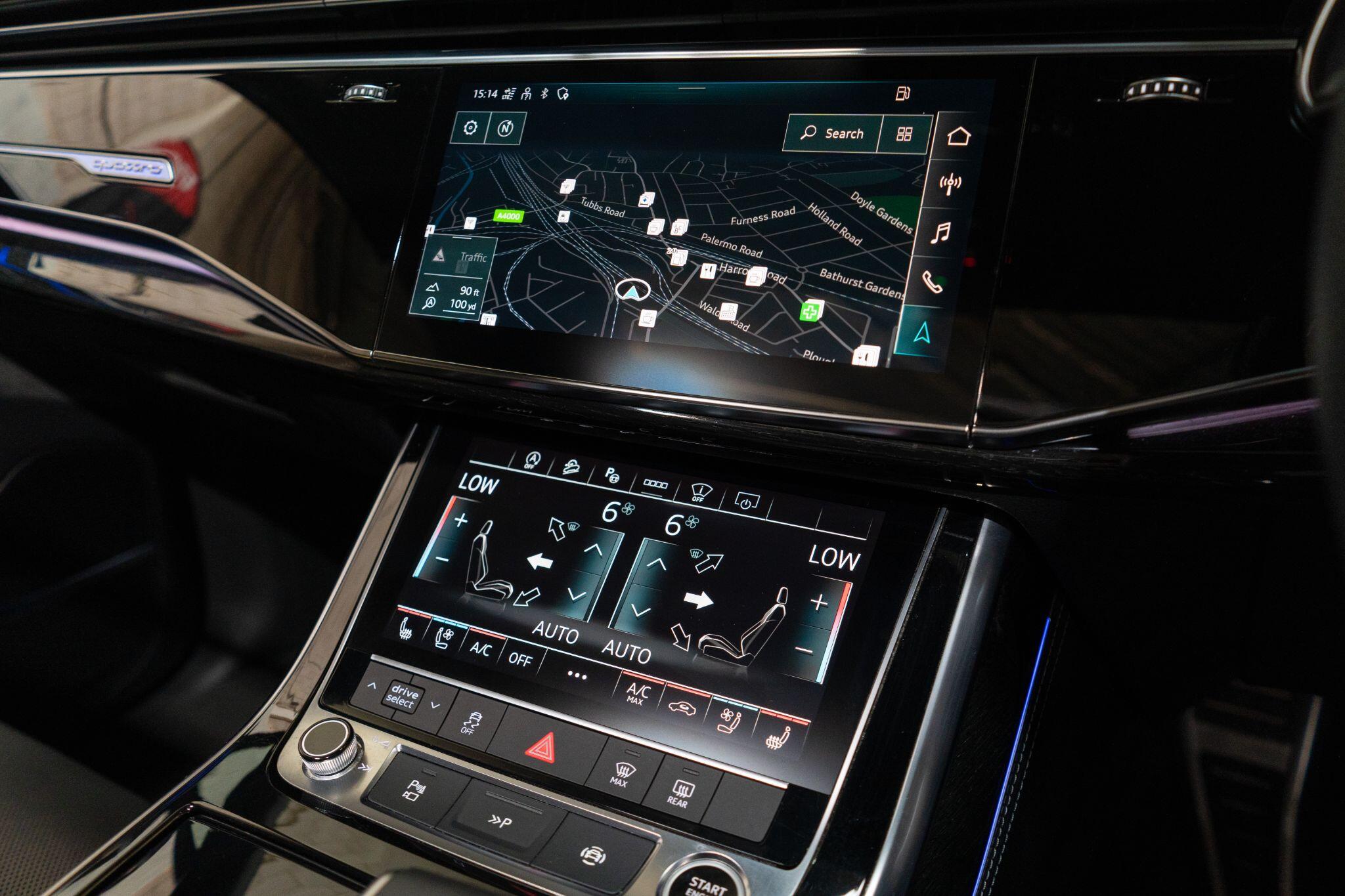 Audi Q7 view 35