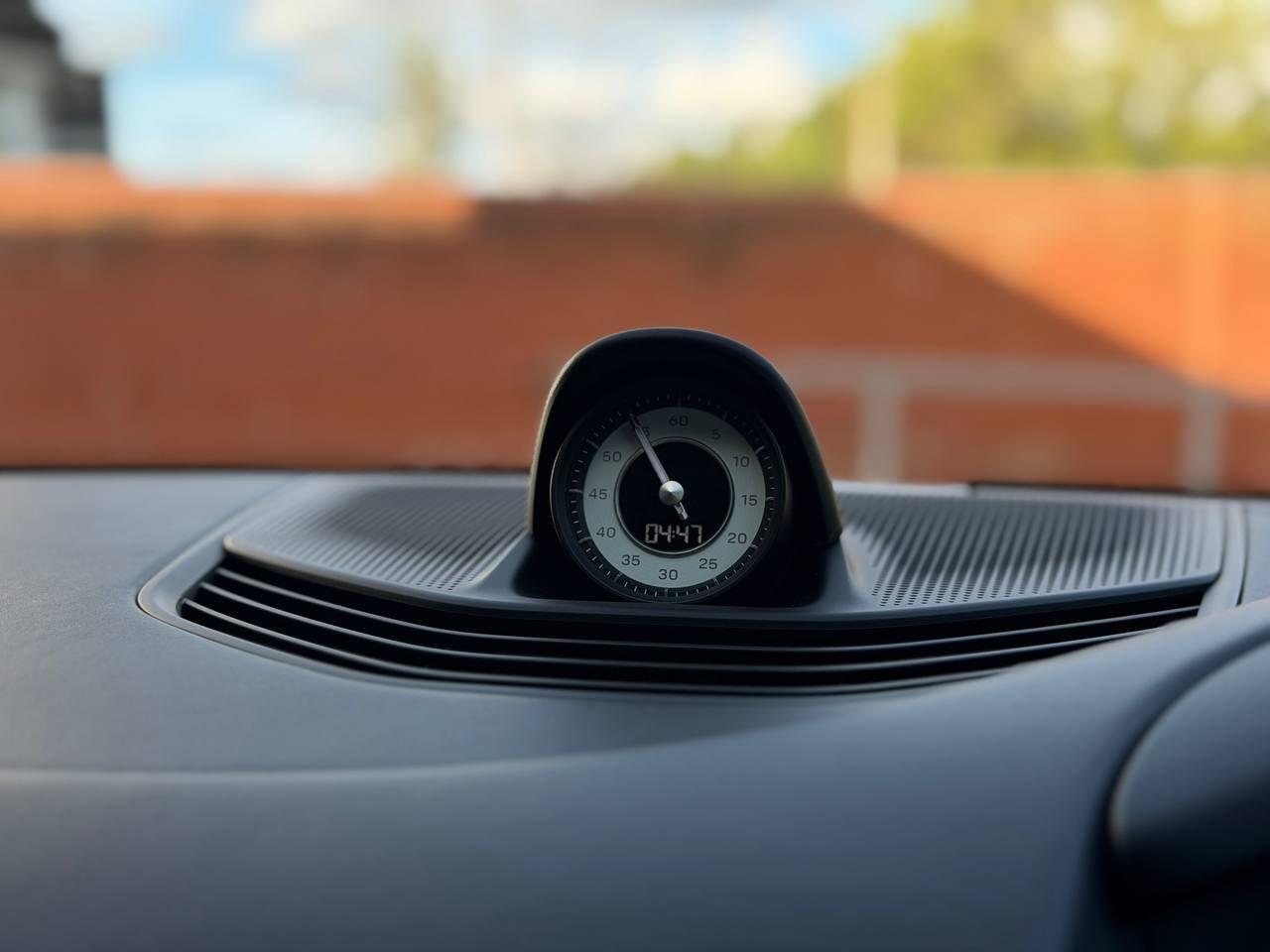 Porsche Taycan view 50