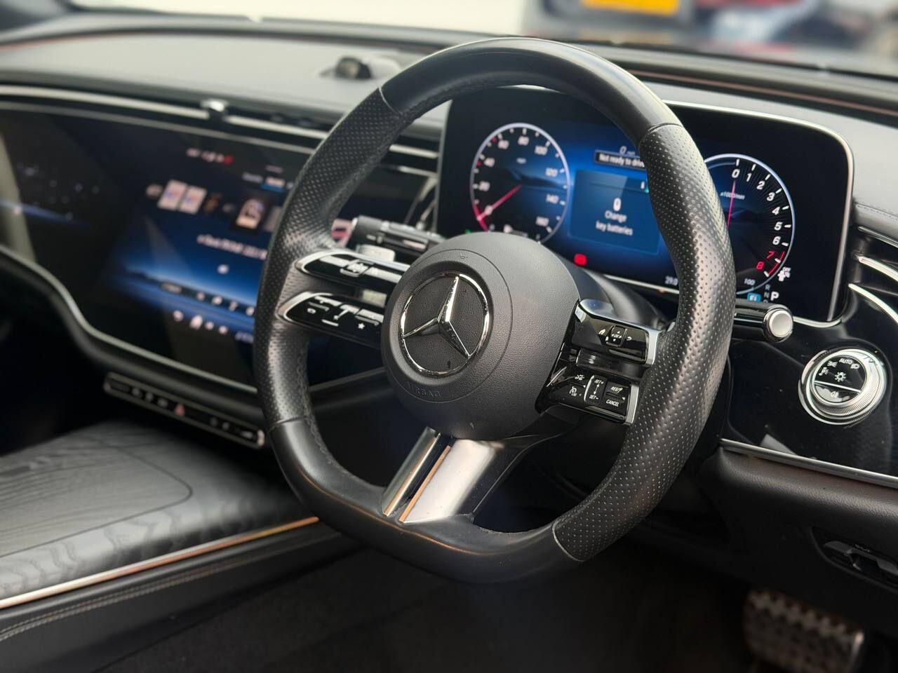 Mercedes-Benz E-Class view 9