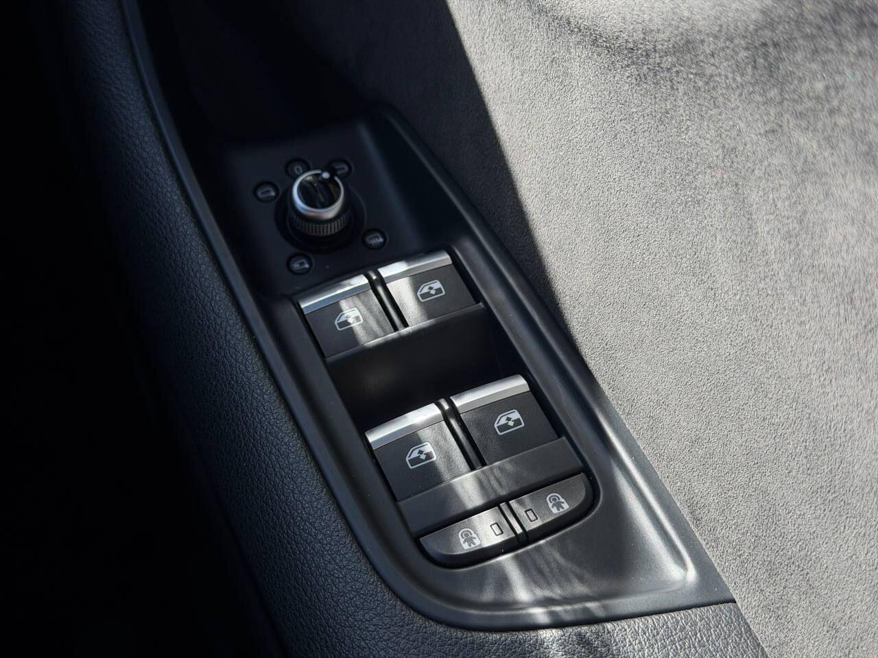 Audi Q7 view 38