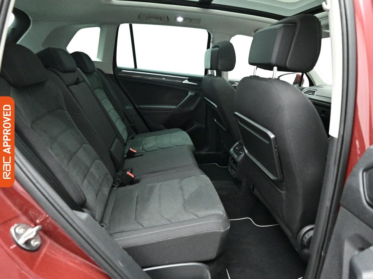 Volkswagen Tiguan view 13