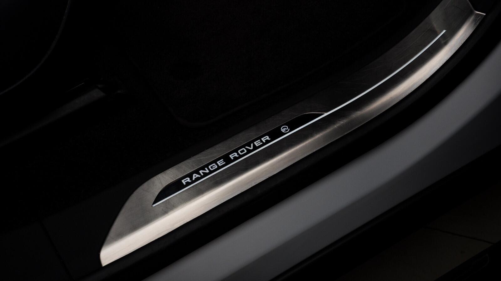 Land Rover Range Rover view 39