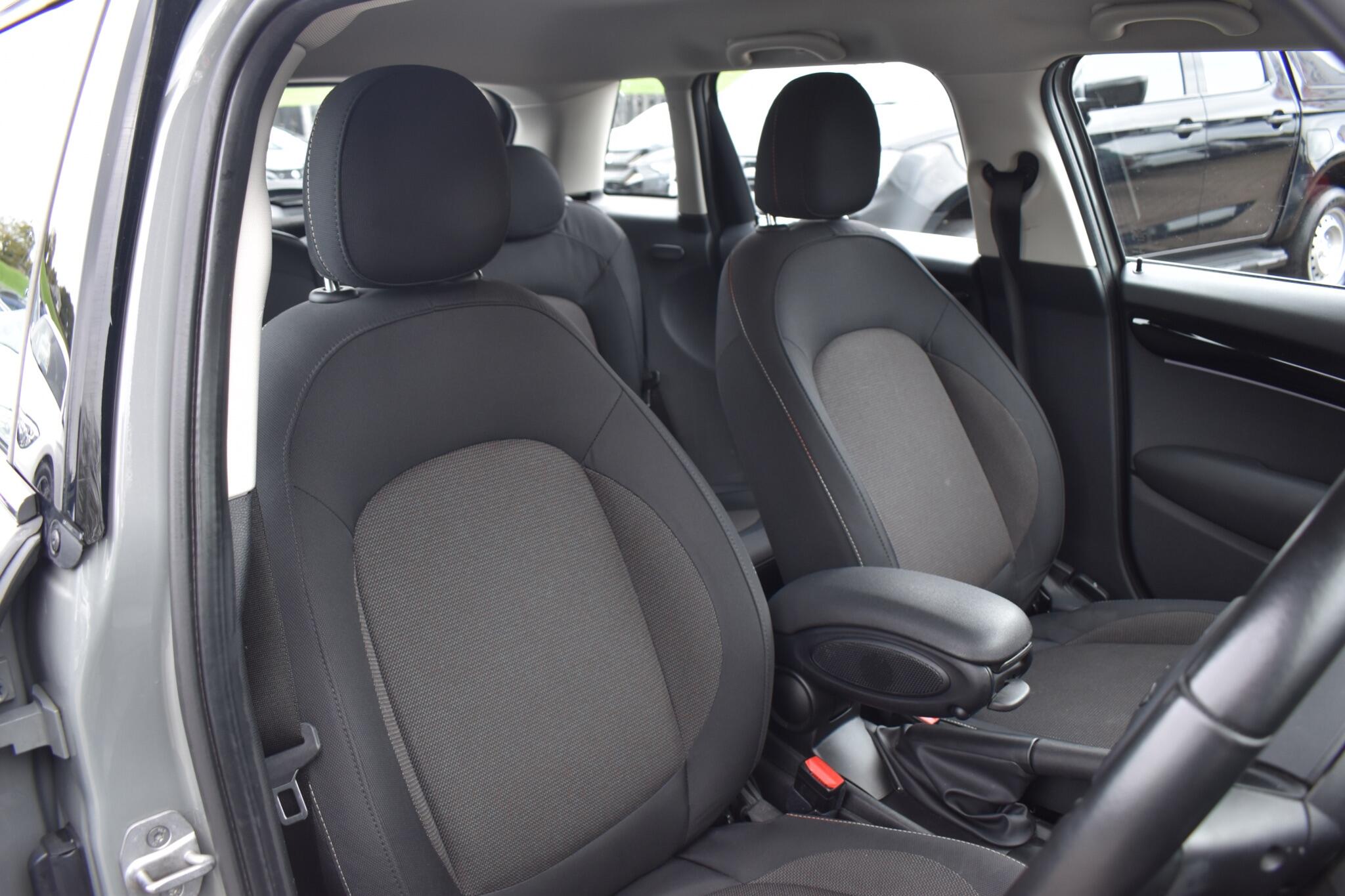 Hatch - 1.5 Cooper Classic Steptronic Euro 6 (s/s) 5dr - Image 18