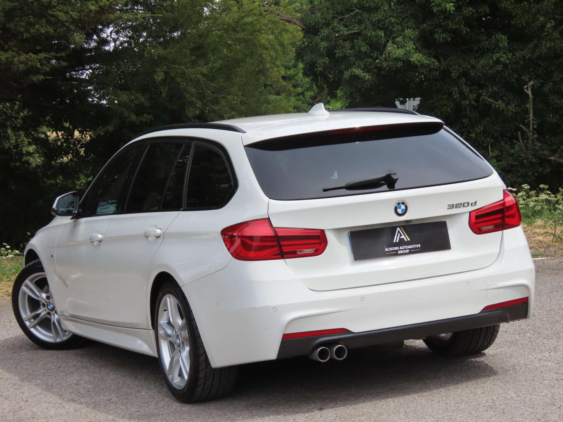 BMW 3 Series view 6