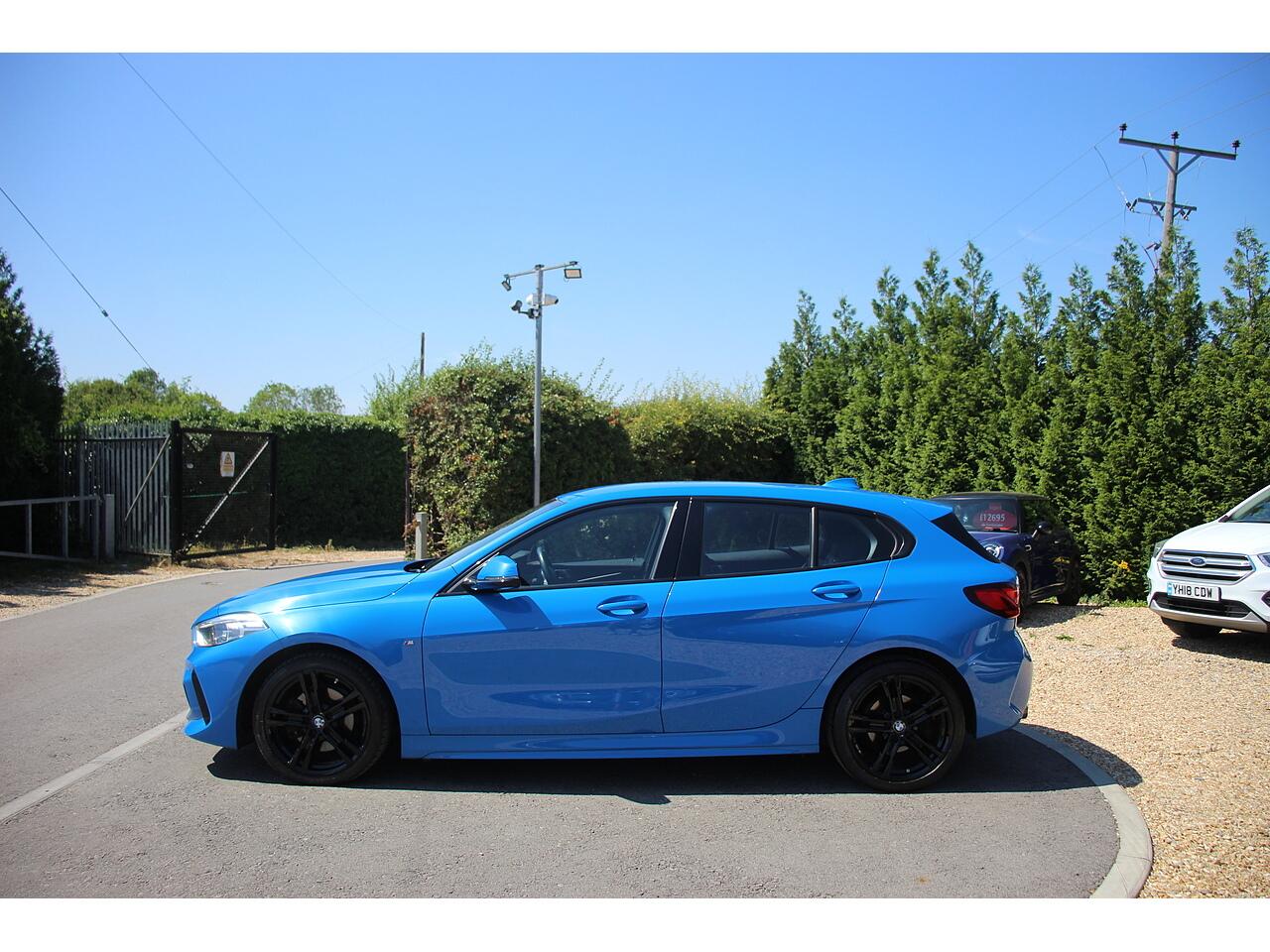 BMW 1 Series view 7