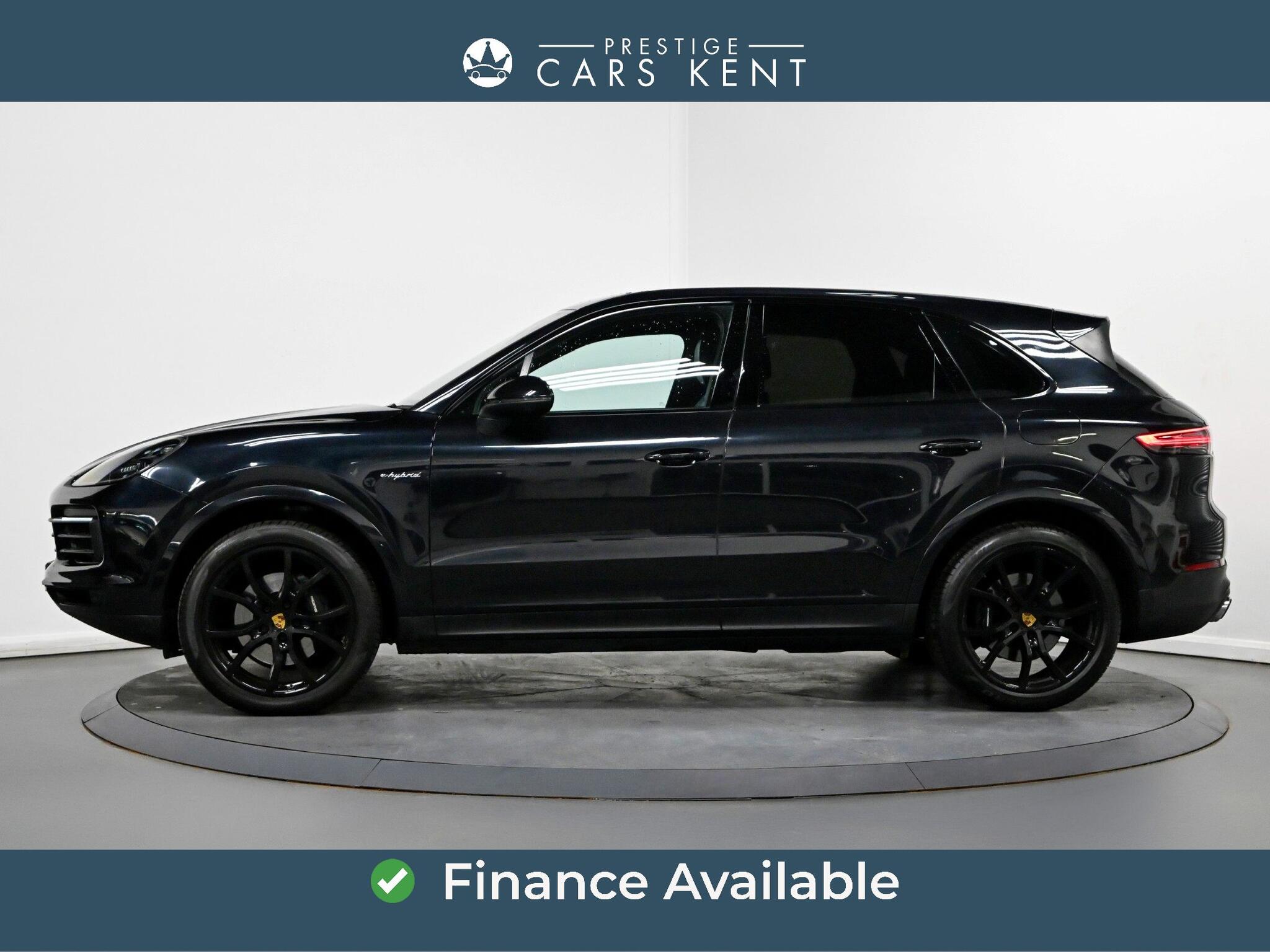 Porsche Cayenne view 4