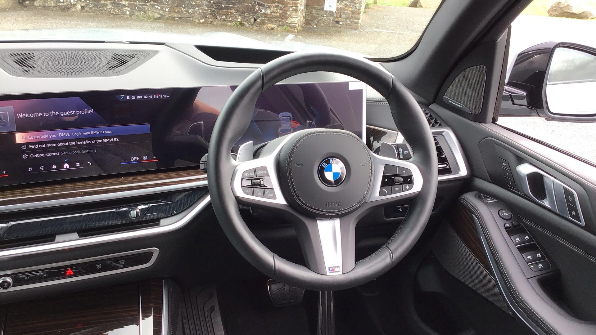 BMW X5 view 5