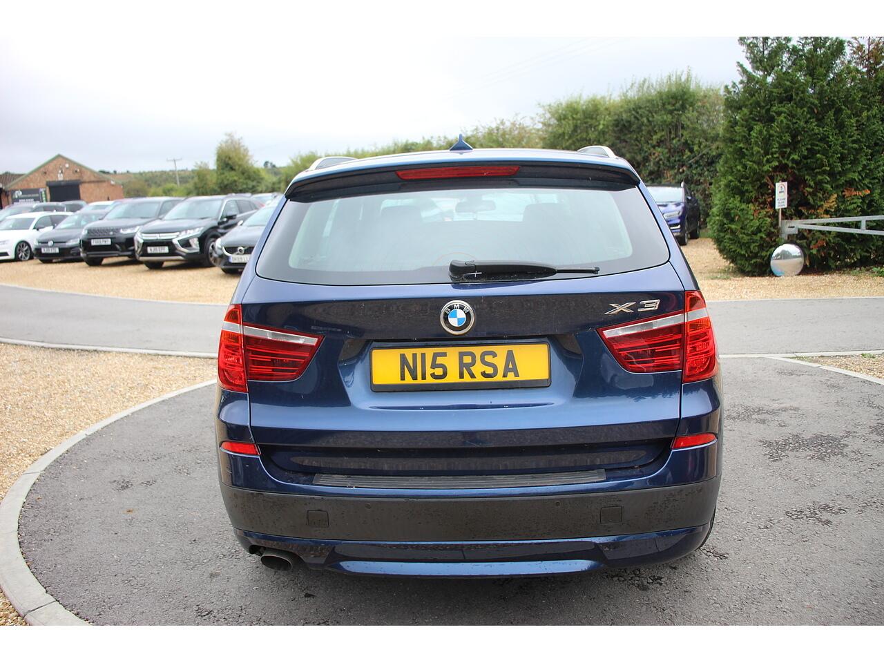 BMW X3 view 9