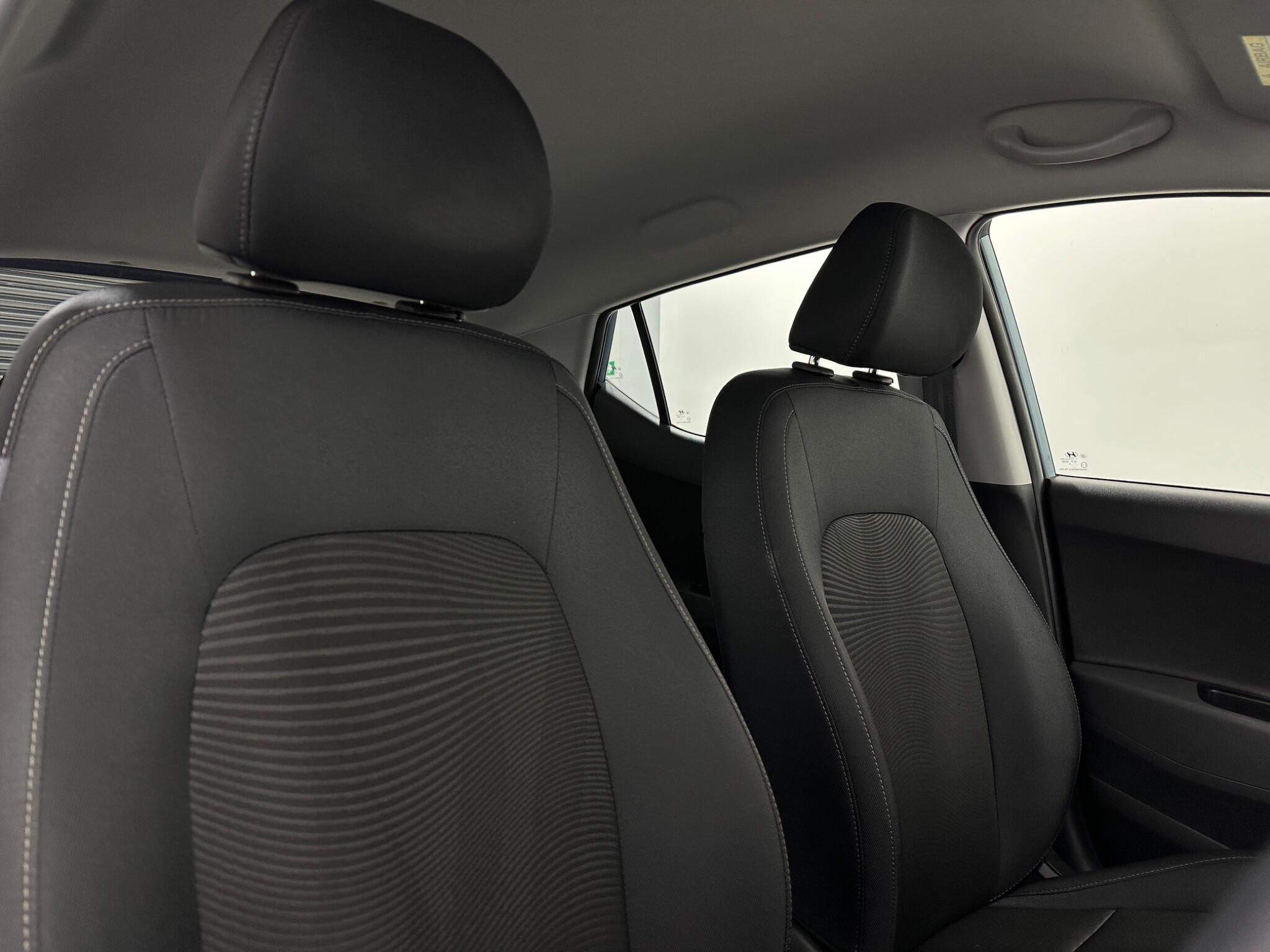 Hyundai i10 view 26
