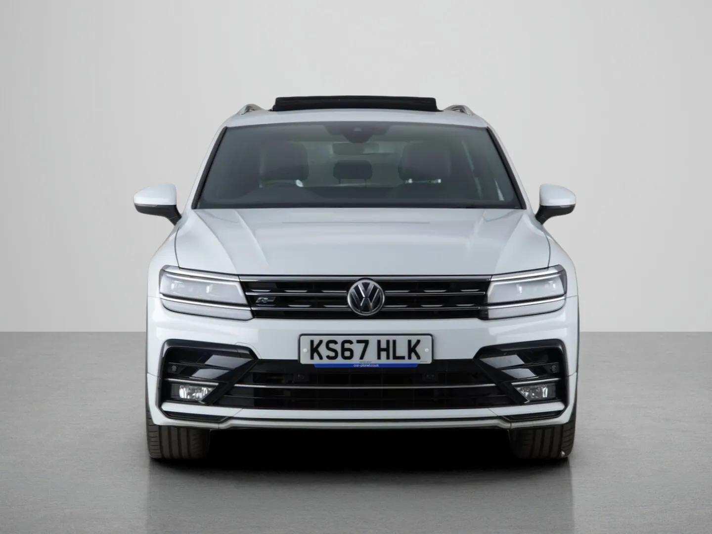 Volkswagen Tiguan view 5
