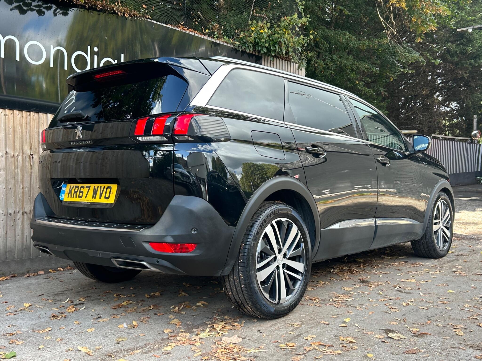 Peugeot 5008 view 15