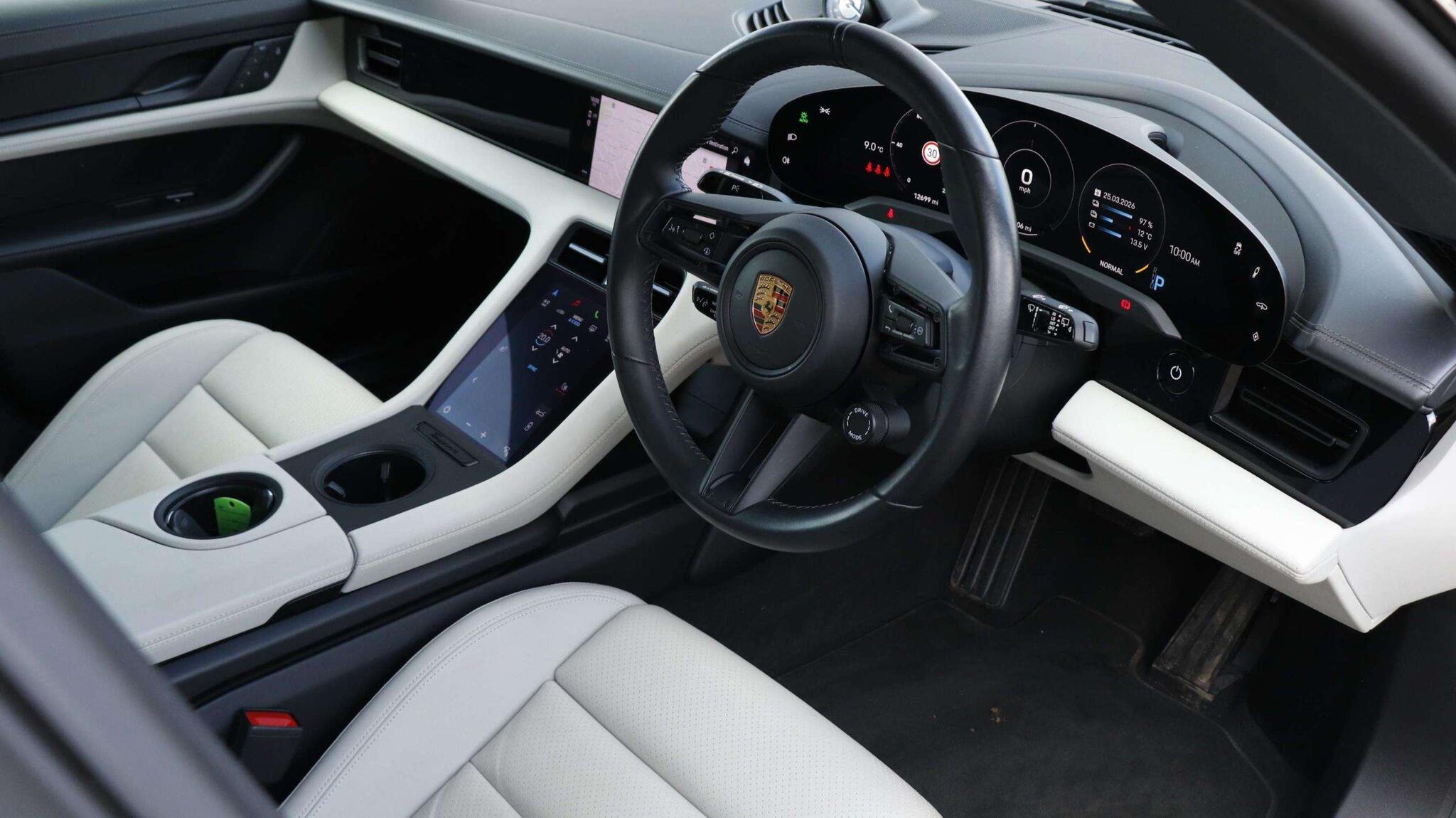 Porsche Taycan view 19