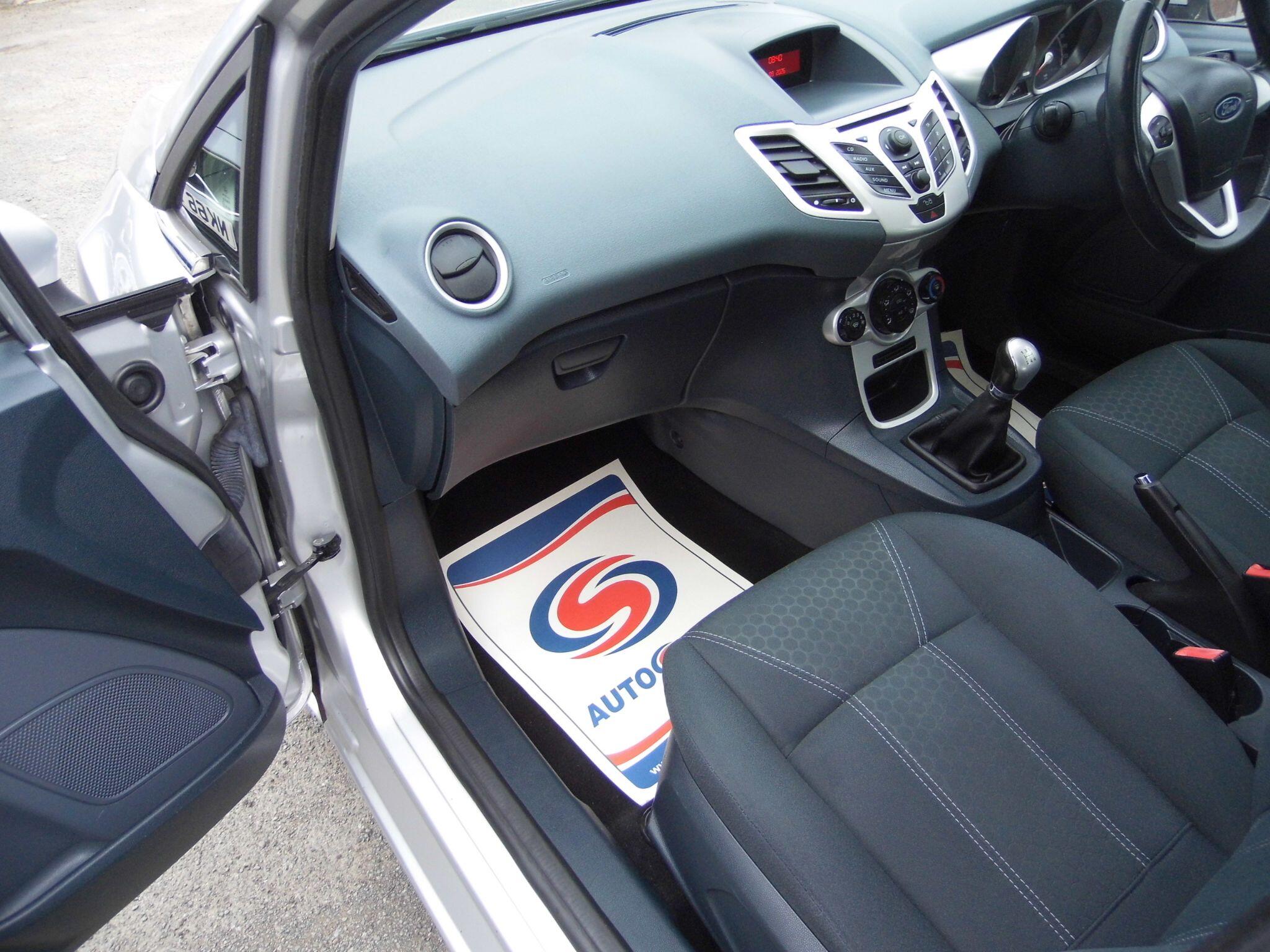 Ford Fiesta view 16