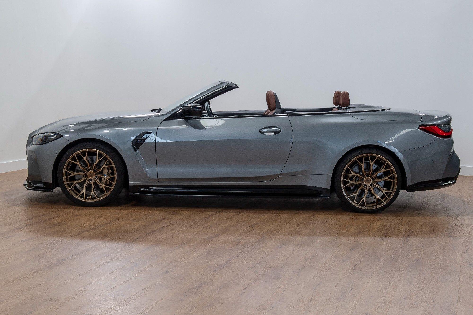 BMW M4 view 6