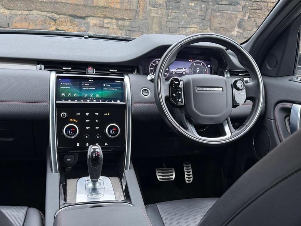 Land Rover Discovery Sport view 24